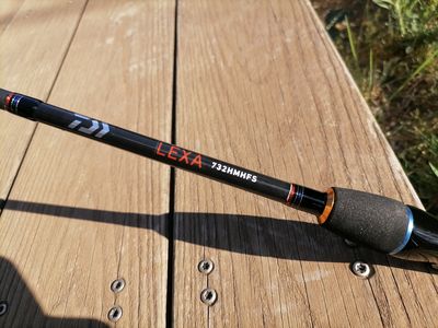 détail canne daiwa lexa